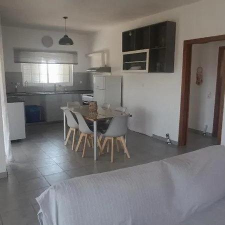 Camares House Άγιοι Απόστολοι